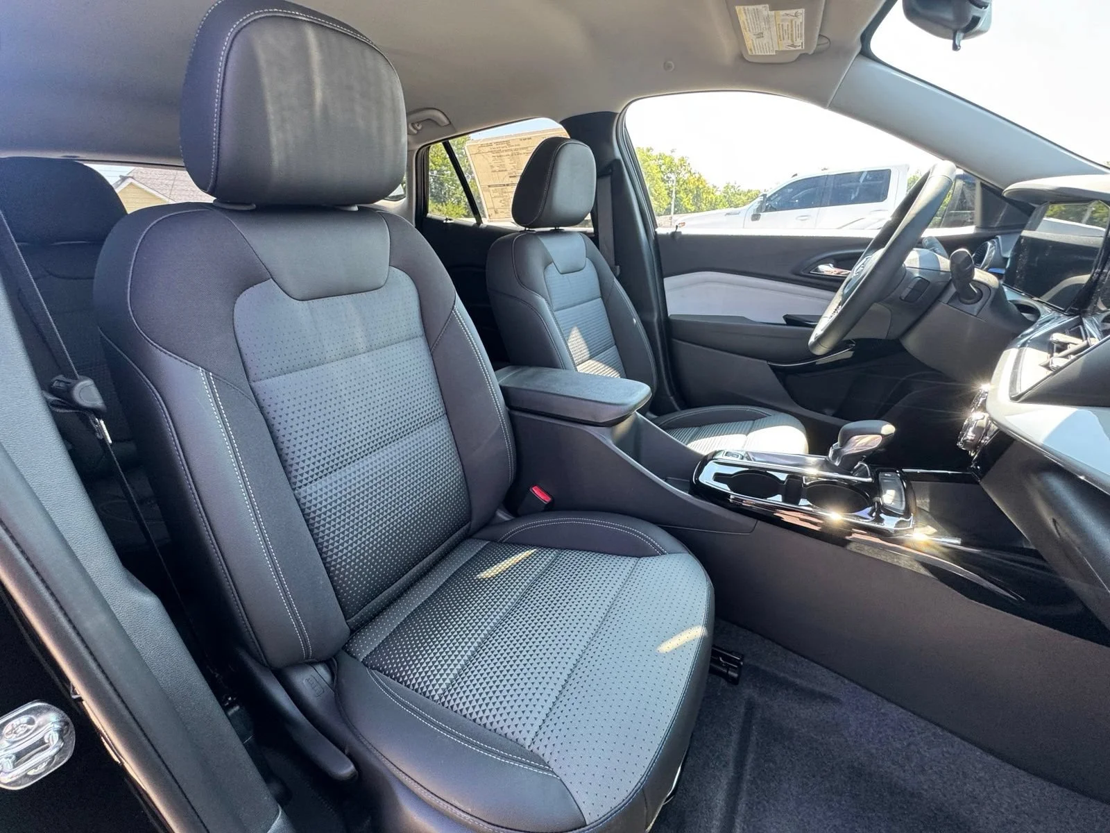 2026 Chevrolet Trax LT - Photo 31