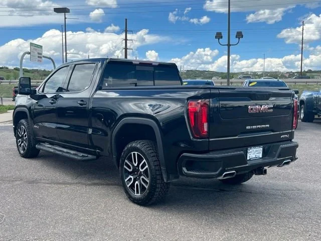 Used 2022 Onyx Black GMC AT4 image 4