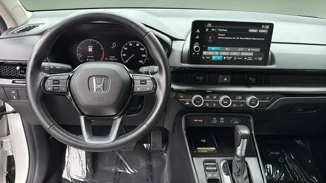 Used 2025 White Honda EX-L image 9