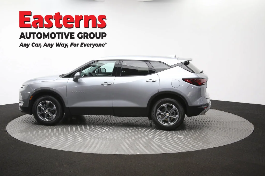 Used 2025 Gray Chevrolet LT image 64