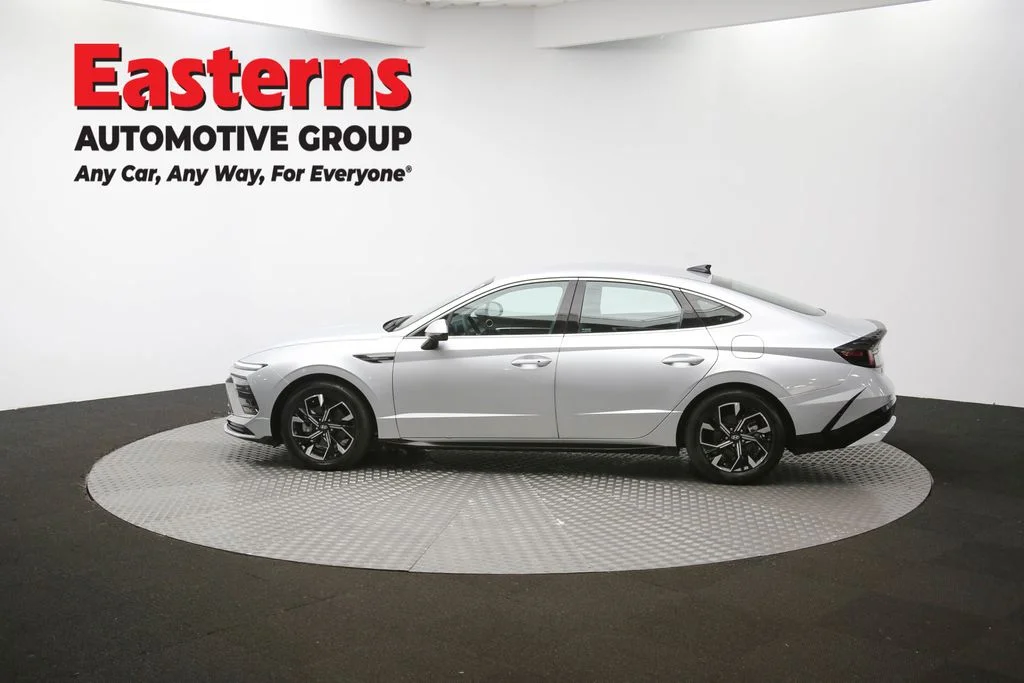 Used 2024 Silver Hyundai SEL image 56