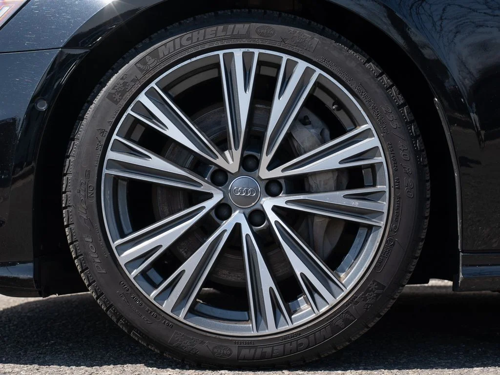 Used 2019 Black Audi 3.0T Prestige image 12