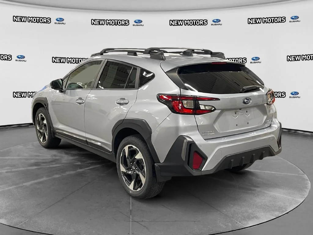 Used 2024 Ice Silver Metallic Subaru Limited image 3