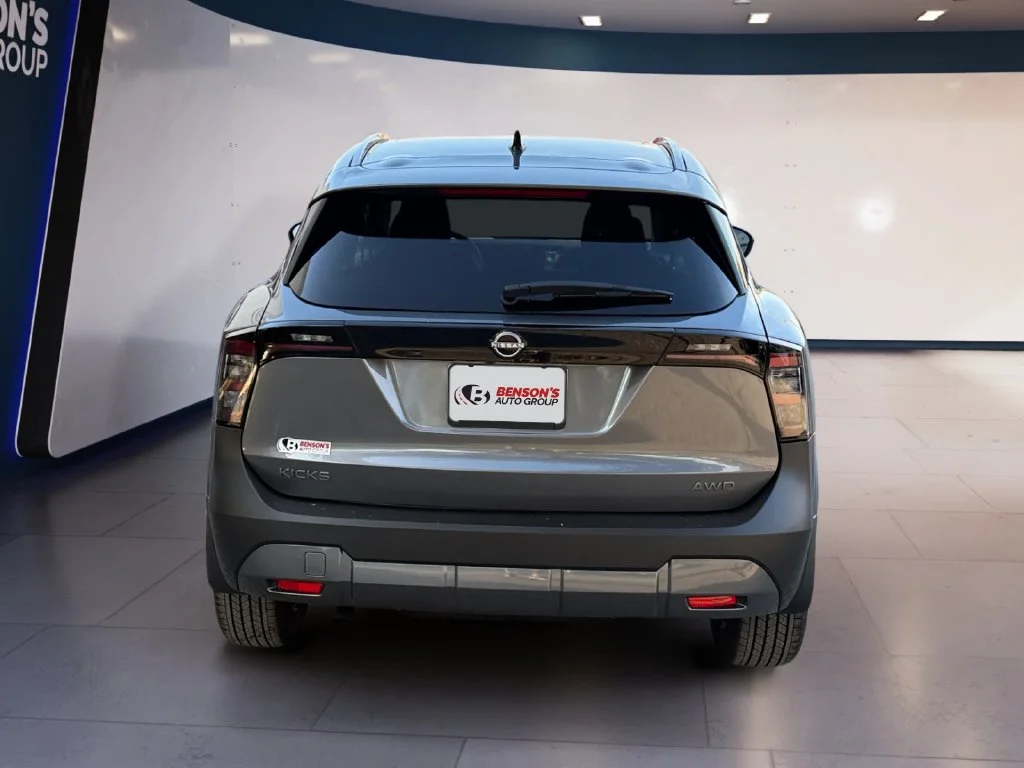 New 2027 Gray Nissan SV image 4