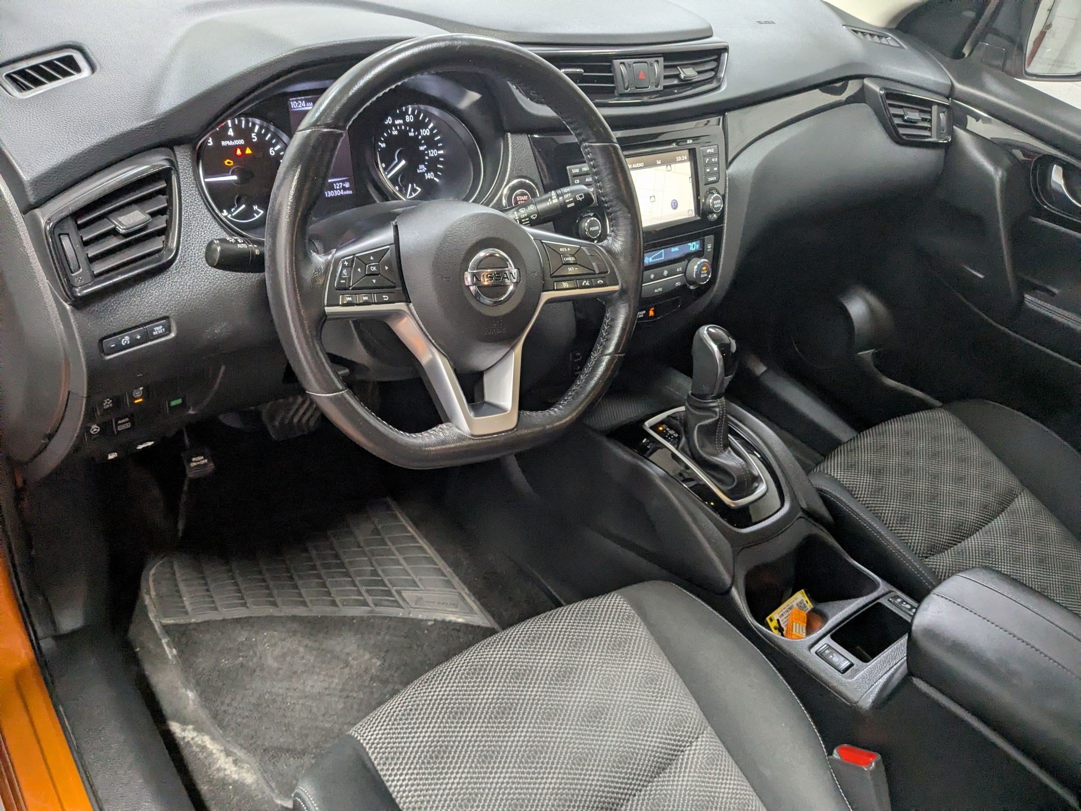 Used 2017 Monarch Orange Nissan SV image 10
