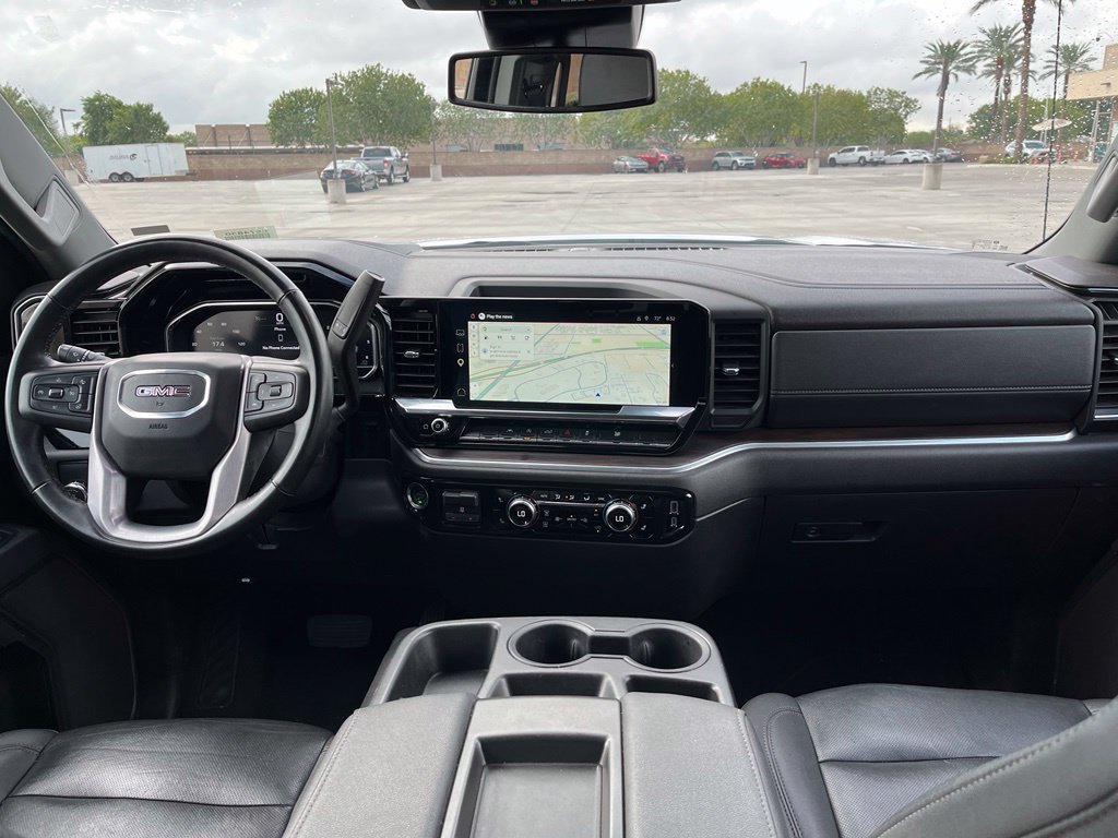Used 2025 White GMC SLT image 13