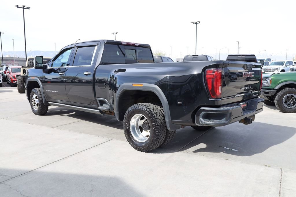 Used 2022 Onyx Black GMC Denali image 4