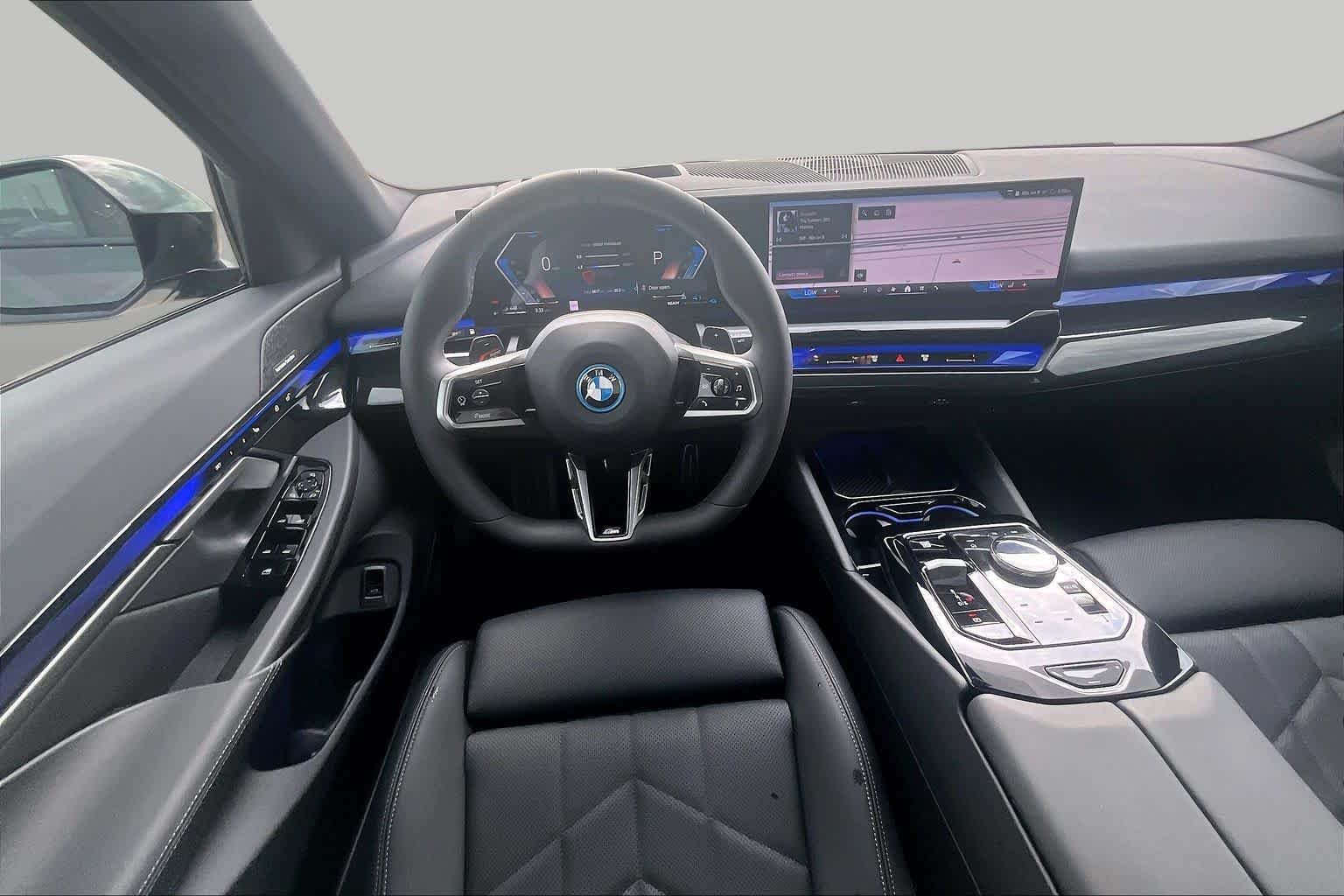 Used 2026 Dark Graphite Metallic BMW 550e xDrive image 5