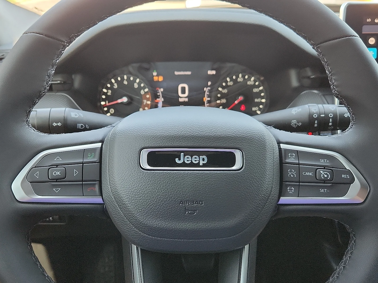 New 2025 PXJ Diamond Bla Jeep LIMITED 4X4 image 19