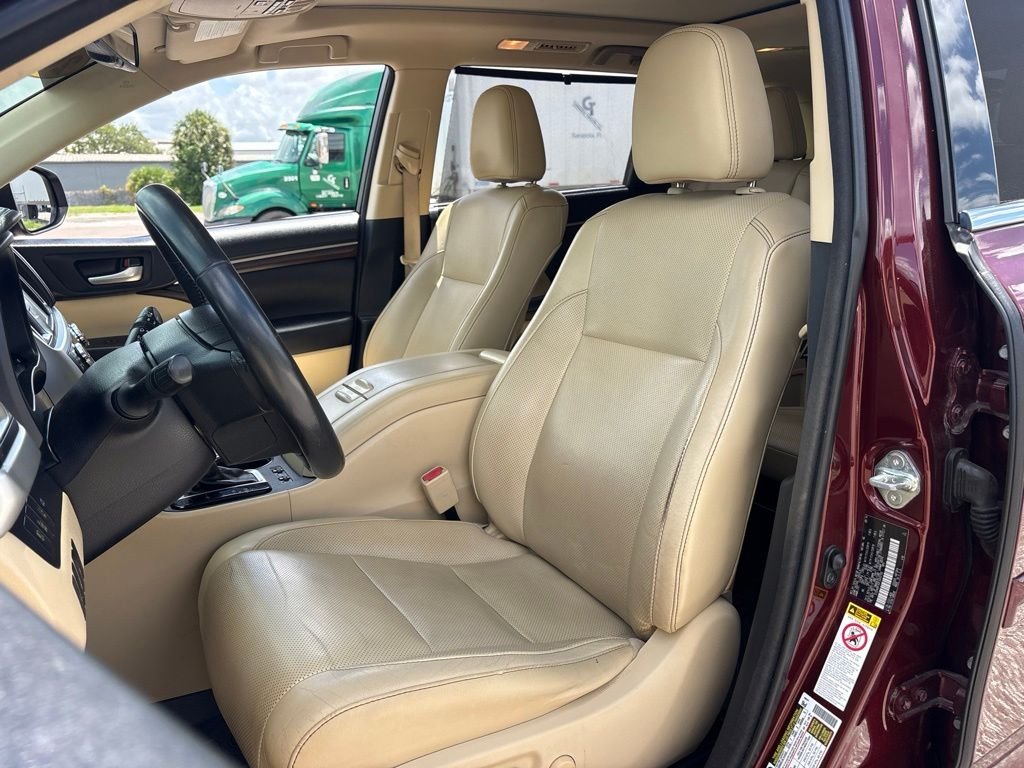 Used 2015 Red Toyota Limited Platinum V6 image 9