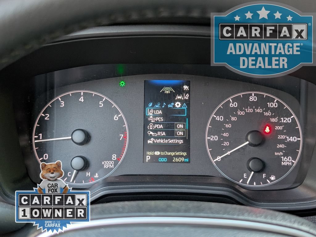 Used 2025  Toyota SE image 11