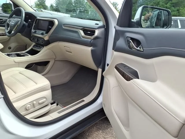 2020 GMC Acadia Denali - Photo 21