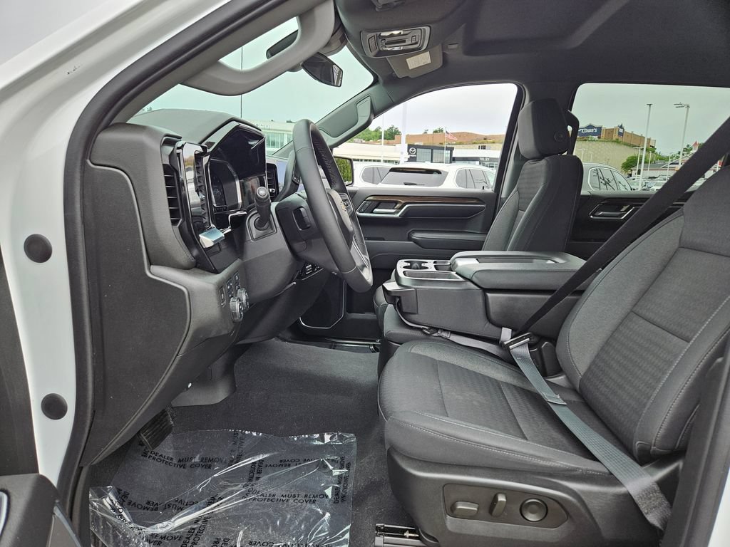 Used 2023 Summit White Chevrolet LT image 10