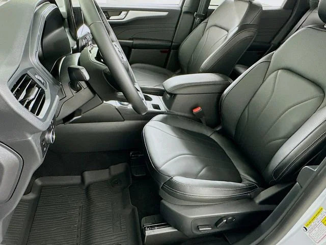 New 2025 Ford Escape Plug-In Hybrid Base