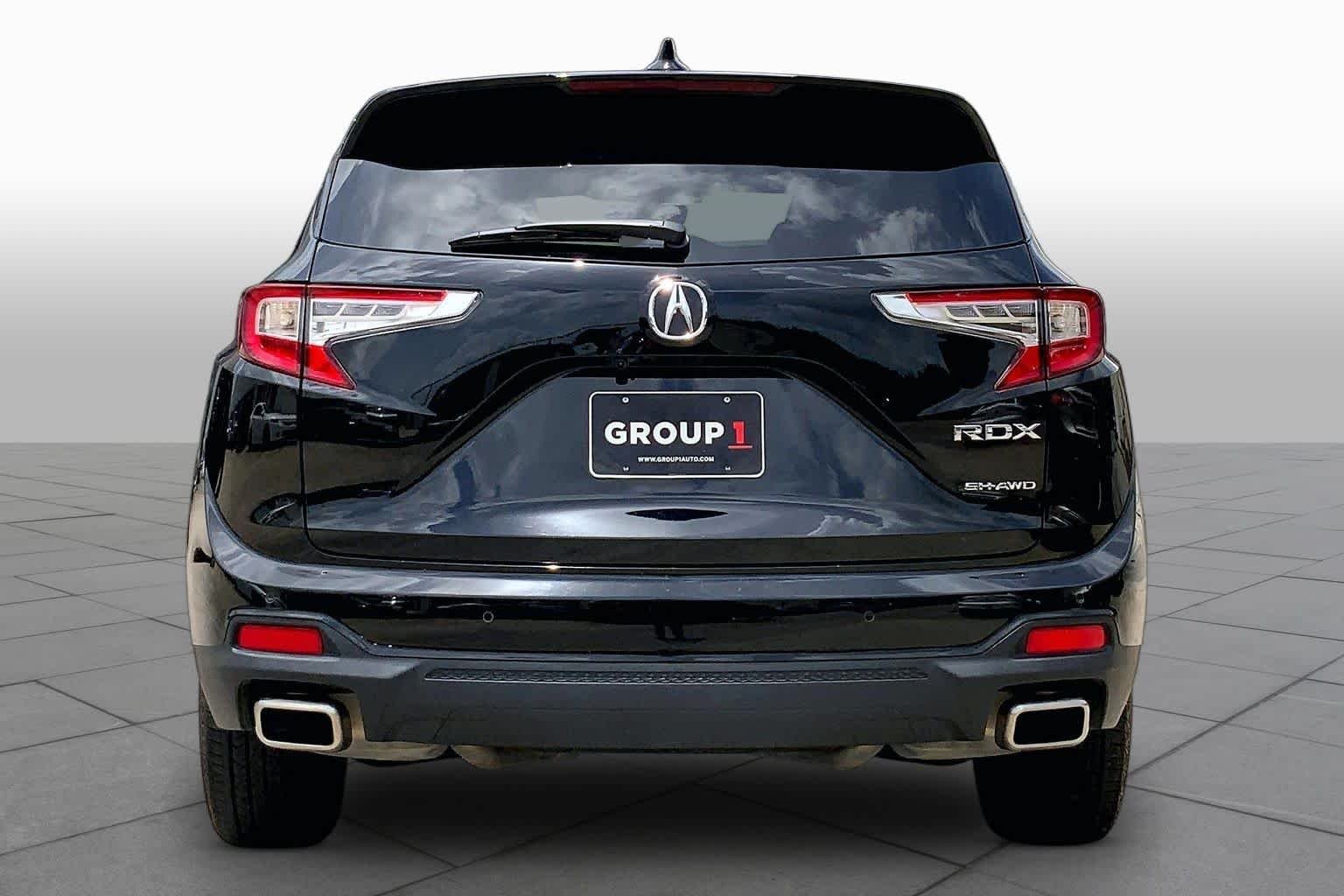Used 2024 Majestic Black Pearl Acura w/Technology Package image 5
