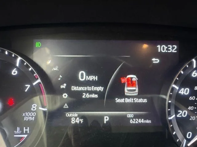 Used 2021  Toyota XLE image 14