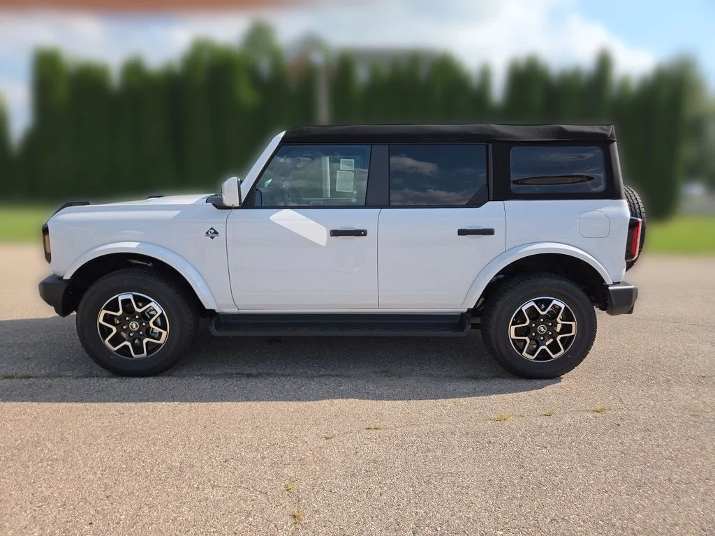 New 2026 White Ford Outer Banks image 2