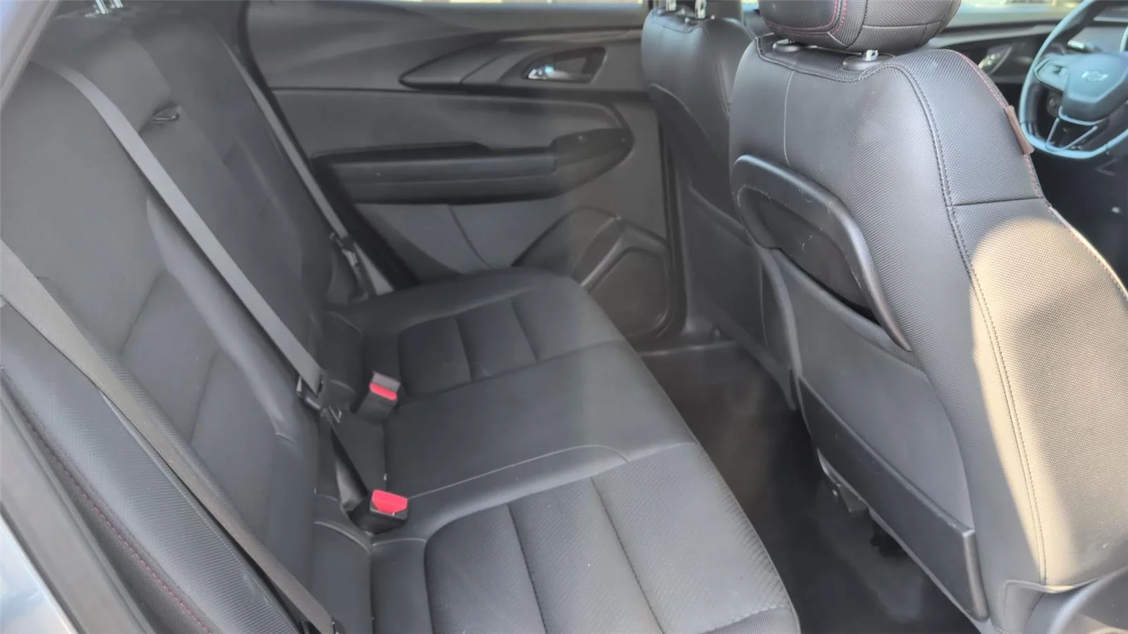 Used 2021 SATIN STEEL METALLIC Chevrolet RS image 35