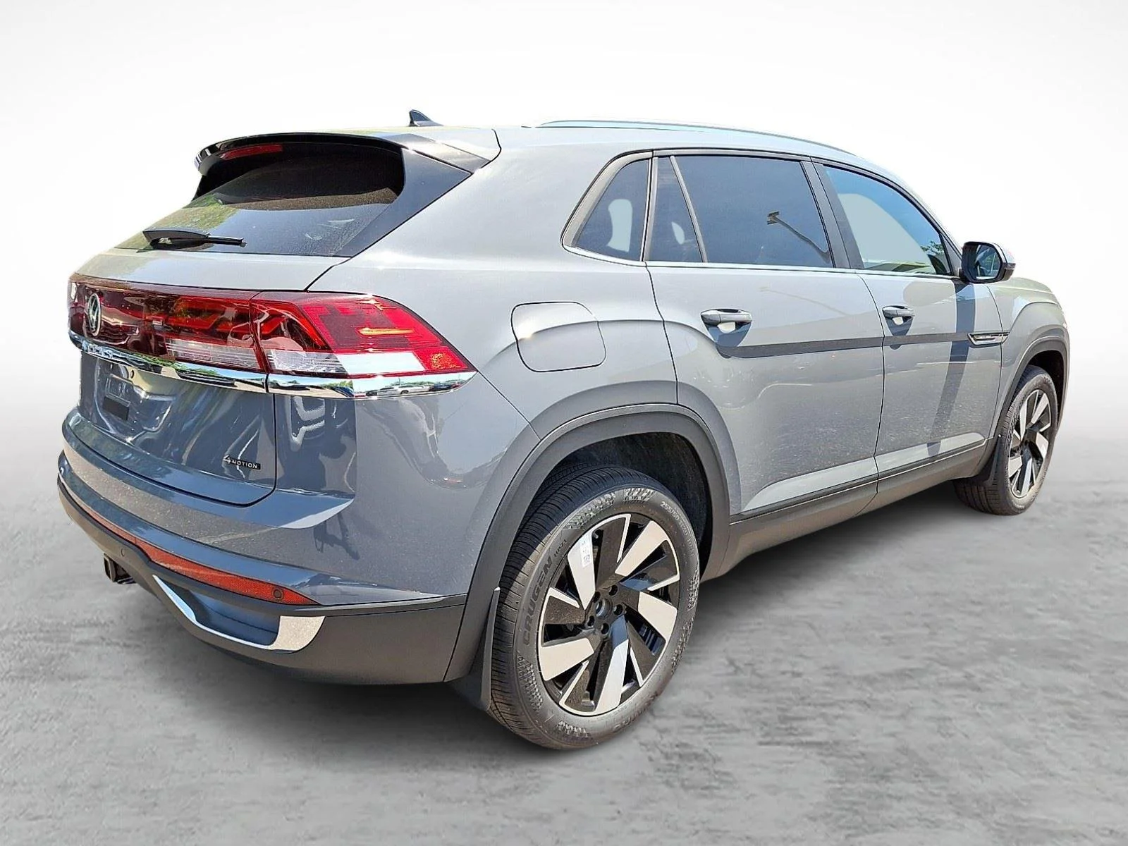 New 2026 J2J2/PUREGRAY Volkswagen 2.0T SE w/Technology image 6