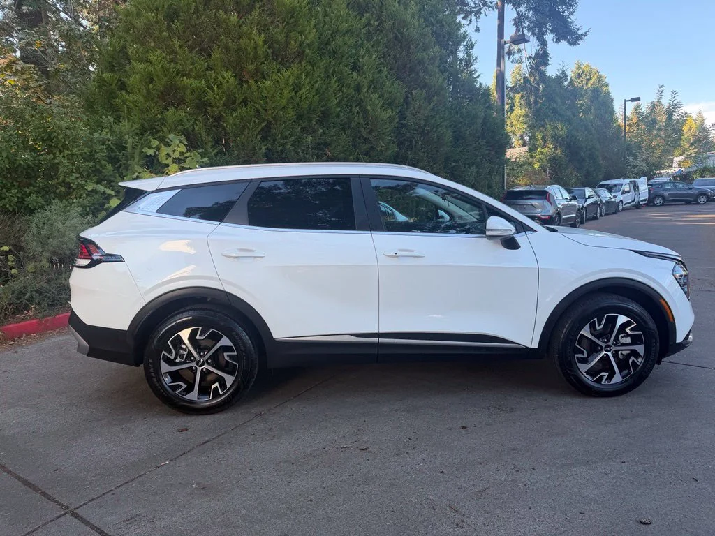 Used 2025 Snow White Pearl Kia EX image 2