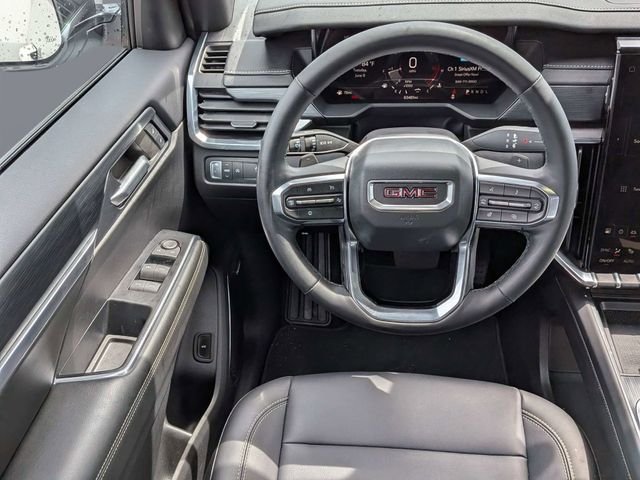 Used 2024 White GMC Elevation image 16