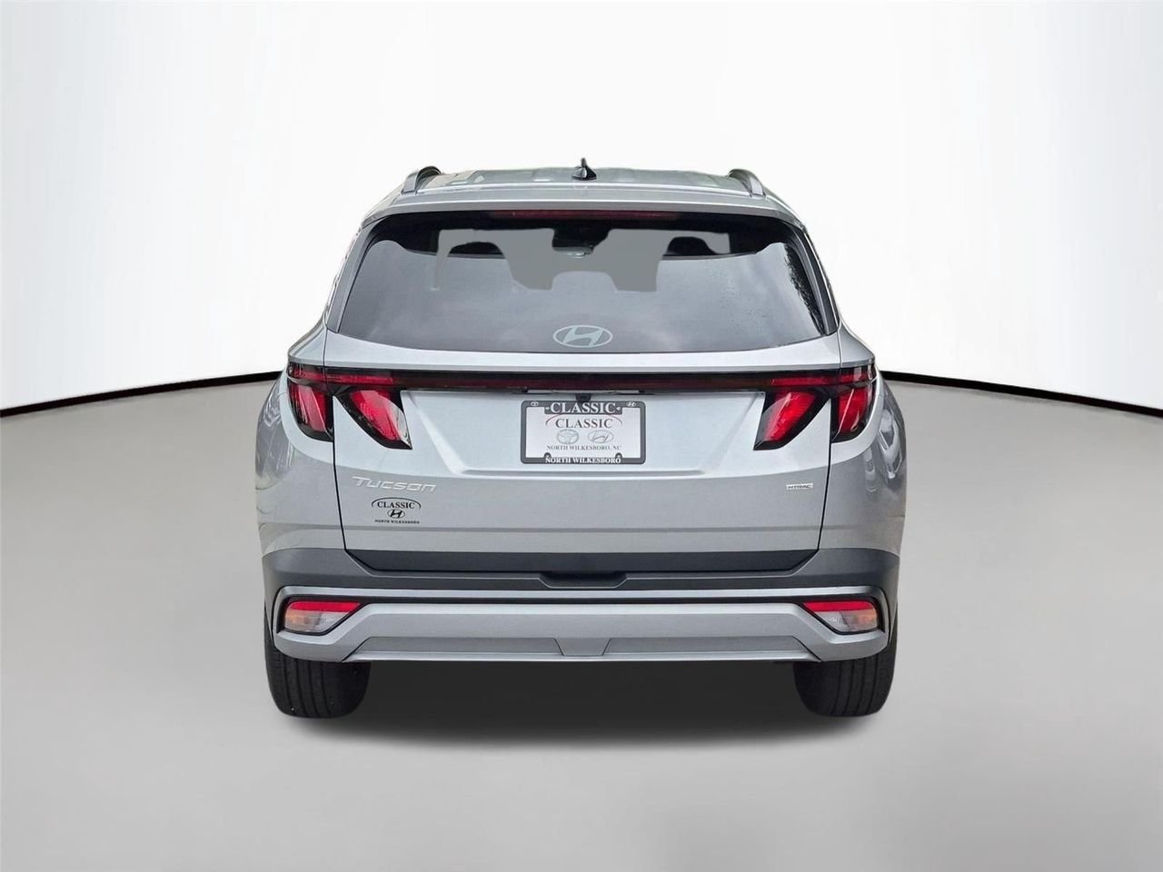 New 2026 Shimmering Silver Hyundai SEL AWD image 4