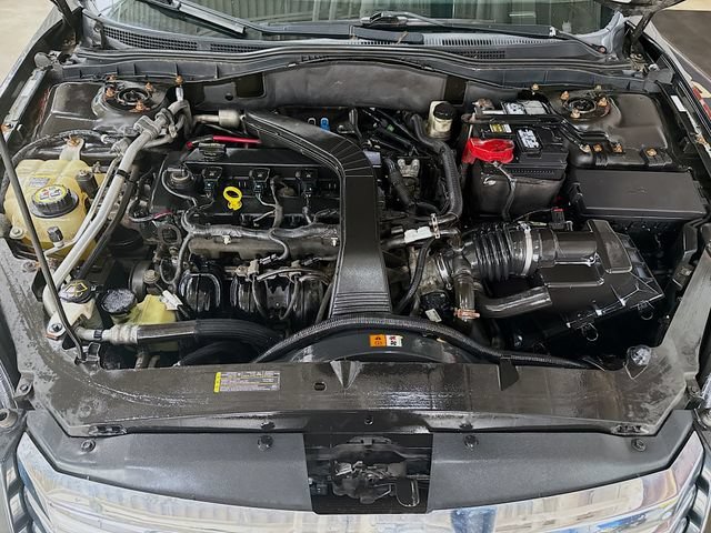 Used 2009  Ford S image 26