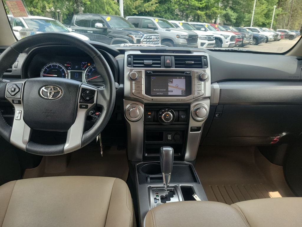 Used 2017 White Toyota SR5 Premium image 25