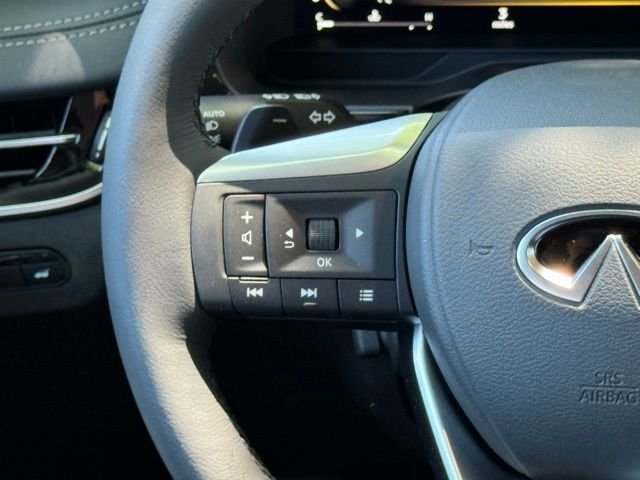 New 2027 RADIANT WHITE INFINITI Luxe FWD image 27