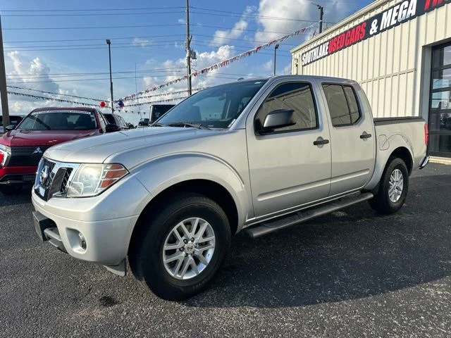 Used 2016 Silver Nissan SV image 4