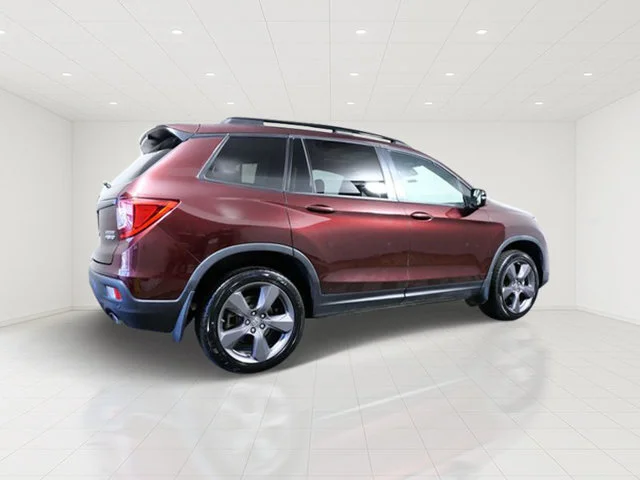 Used 2021 Red Honda Touring image 6
