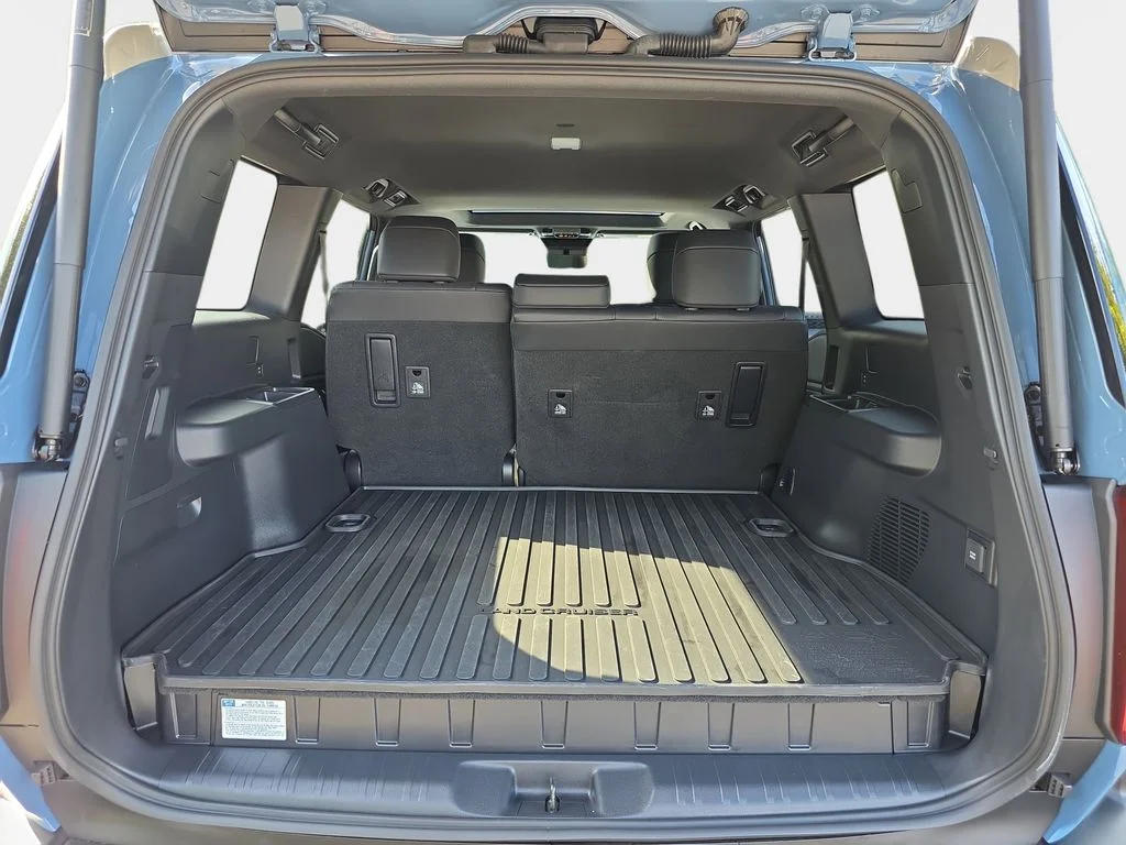 Used 2025 Blue Toyota Base image 14