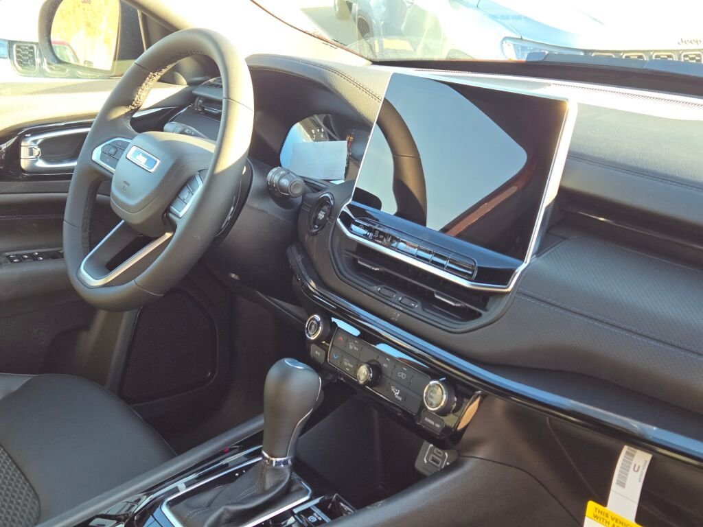 New 2026 Joose Exterior Paint Jeep Latitude image 8
