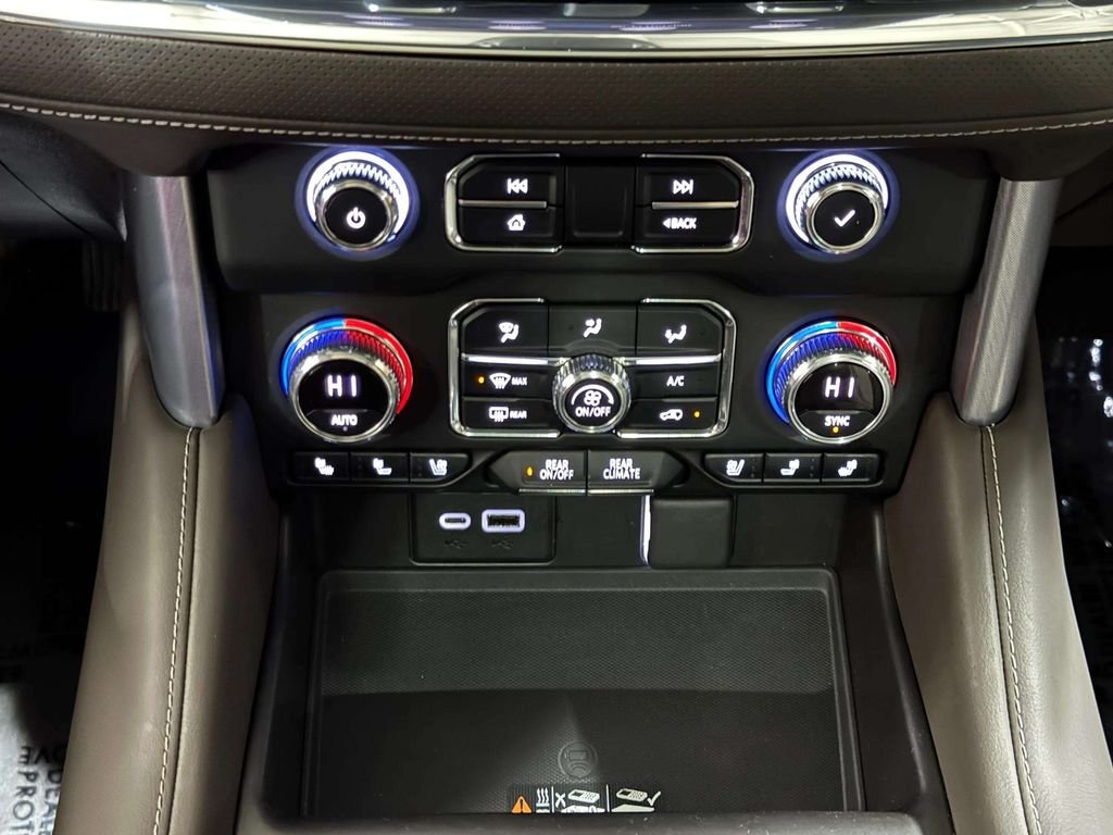 Used 2021 White GMC SLT image 17