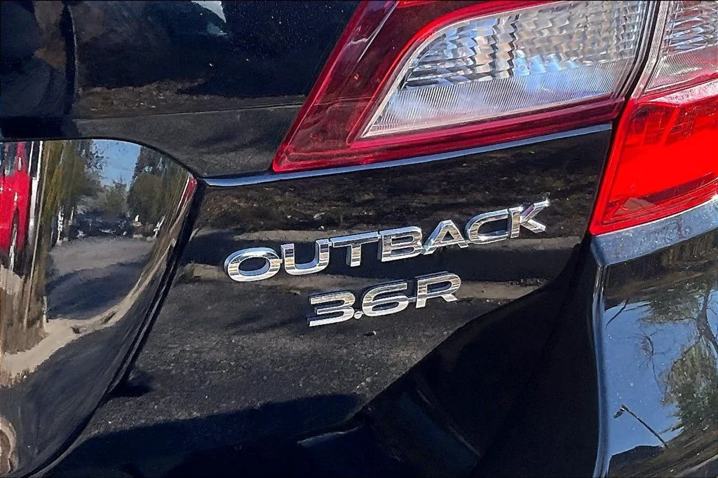 Used 2018 Black Subaru 3.6R image 37