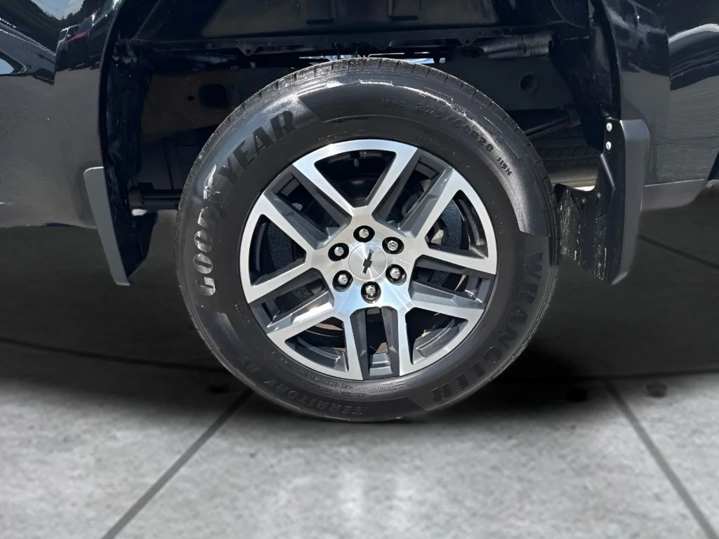 Used 2019 Black Chevrolet Custom Trail Boss image 17