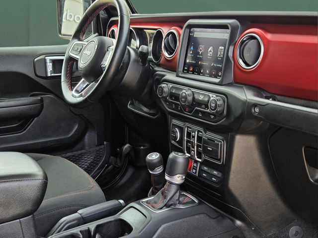 Used 2021 Black Jeep Rubicon image 32