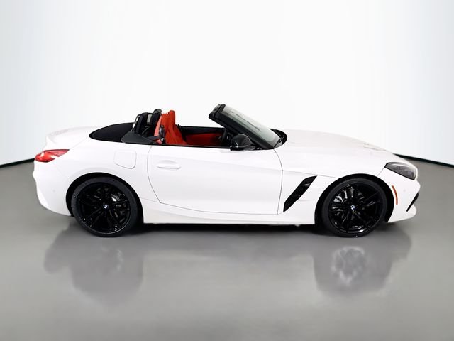 New 2026 Alpine White BMW sDrive30i image 8