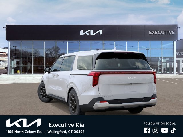 New 2027 White Kia LXS image 4