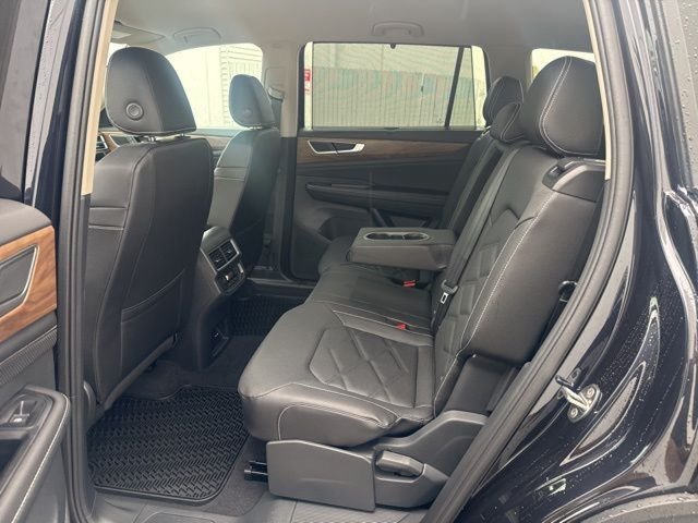 2026 Volkswagen Atlas SE w/Tech - Photo 13