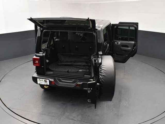 New 2026 Black Clear-Coat Exterior Paint Jeep 85th Anniversary Edition image 29