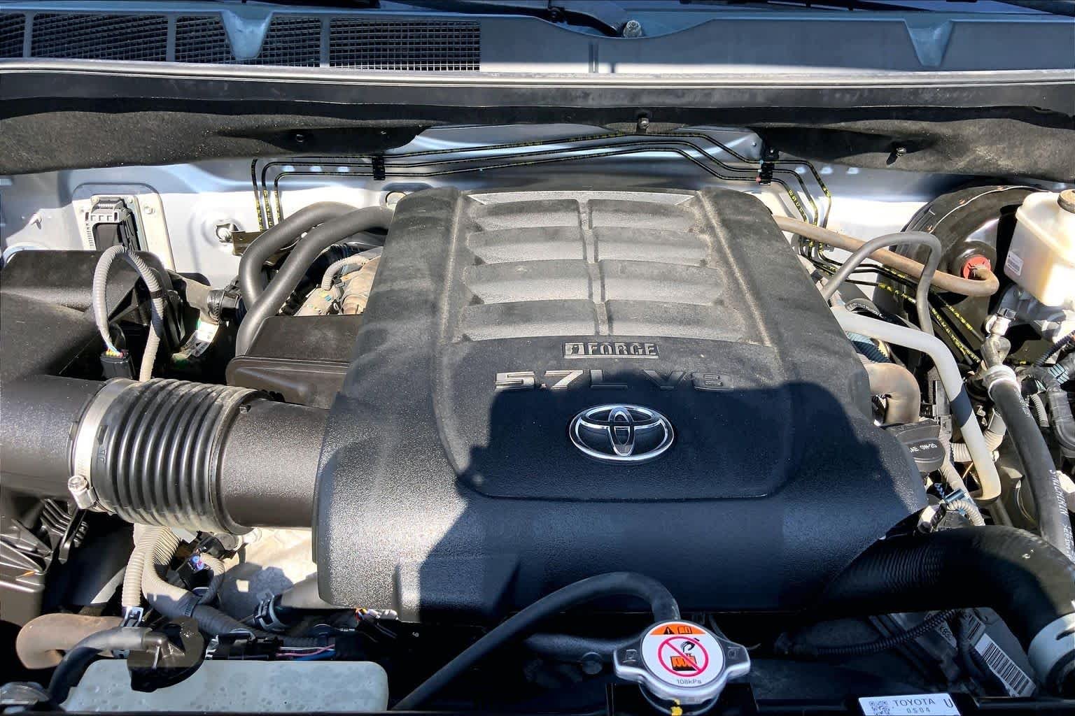 Used 2019 Silver Sky Metallic Toyota SR5 image 31