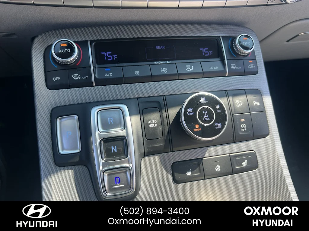 Used 2020 Hyper White Hyundai SEL image 13