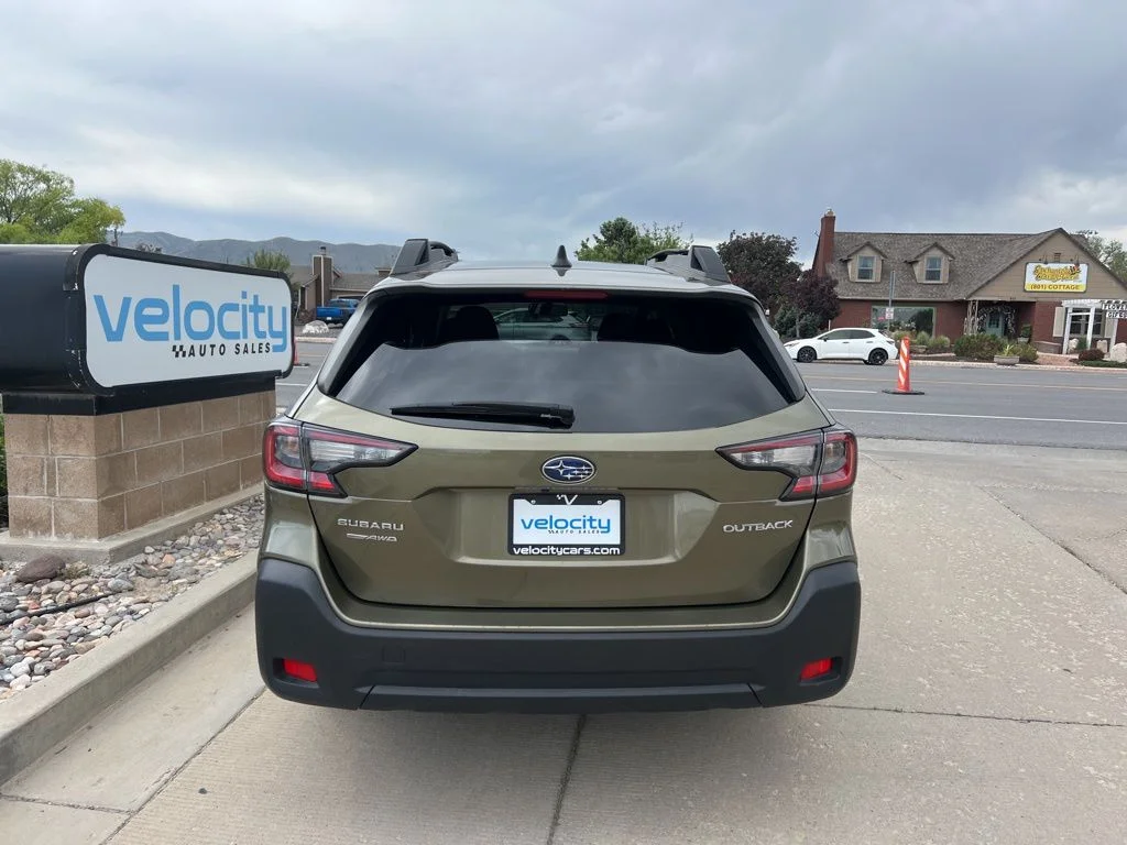 Used 2025 Green Subaru Premium image 5