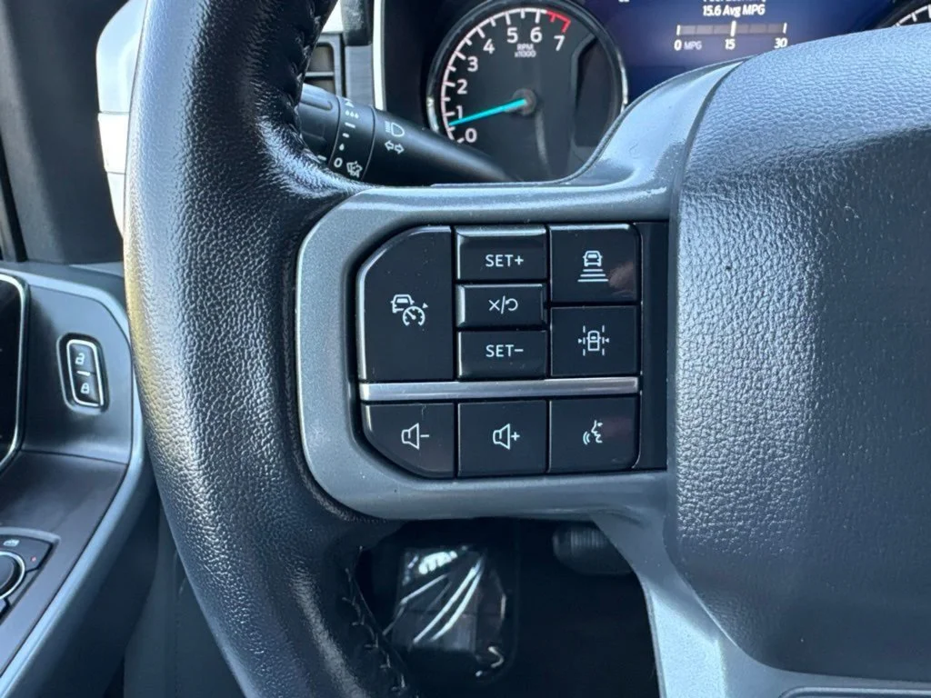 Used 2022 Oxford White Ford XLT image 39