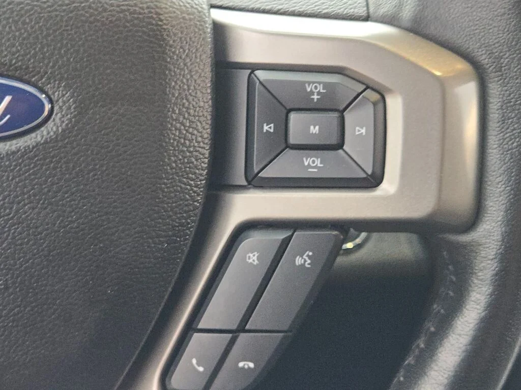 Used 2021 Black Ford XLT image 30