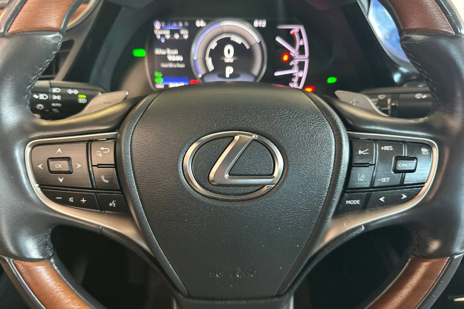 Certified Used 2023 White Pearl Lexus 300h Luxury image 18