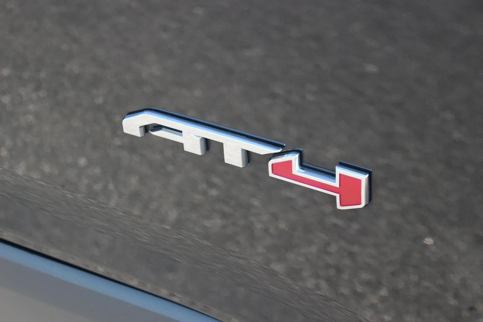 Used 2023 Ebony Twilight Metallic GMC AT4 image 10