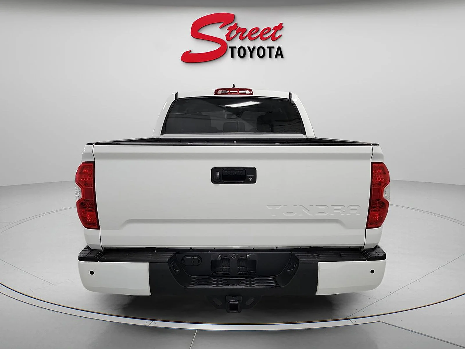 Certified Used 2020 White Toyota SR5 image 3
