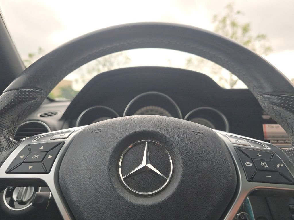 Used 2013  Mercedes-Benz C 300 image 26
